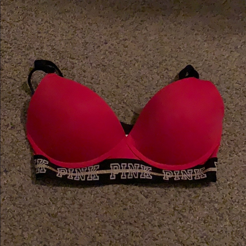 Red Victoria Secret Pink T-shirt & Sports Bra
